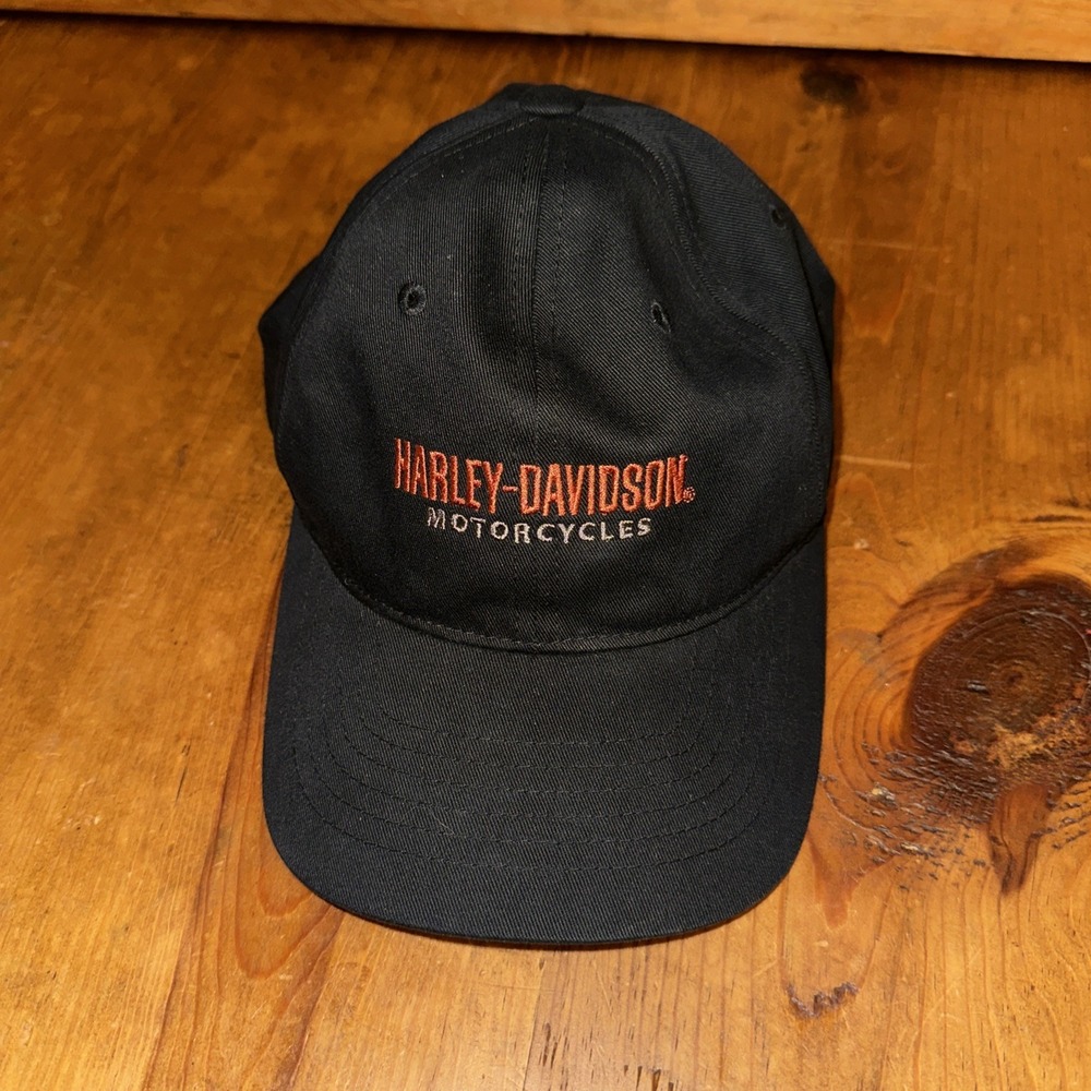 Harley-Davidson® Men's Traditional Embroidered Baseball Cap, Black 99426-18VM